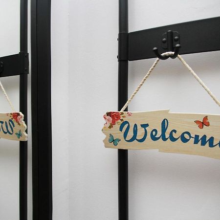 Apartments4You Betti 바트얌 외부 사진
