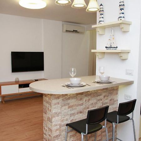 Apartments4You Betti 바트얌 외부 사진