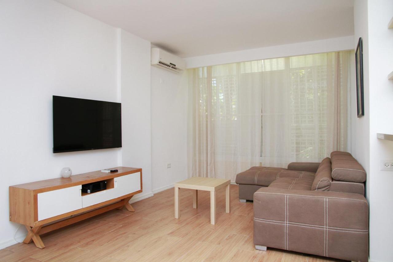 Apartments4You Betti 바트얌 외부 사진
