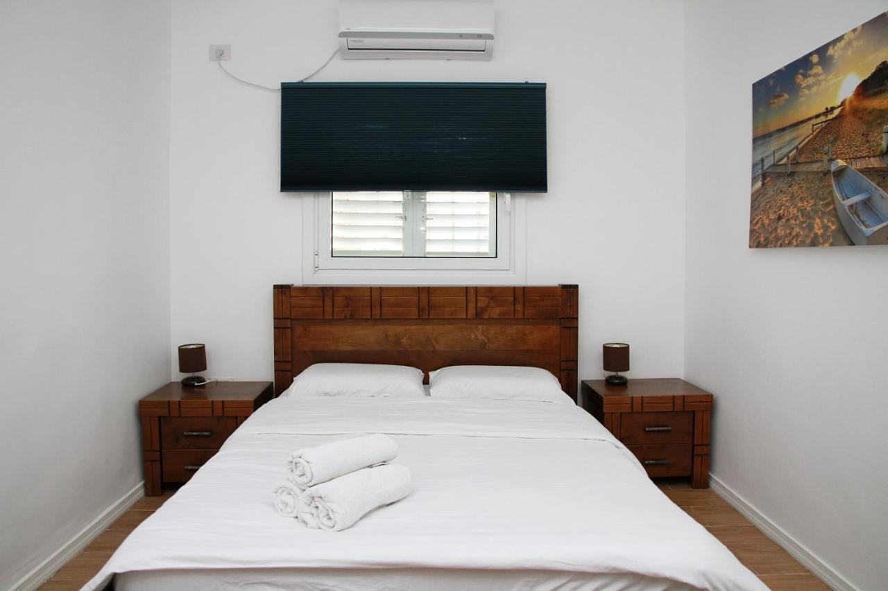 Apartments4You Betti 바트얌 외부 사진